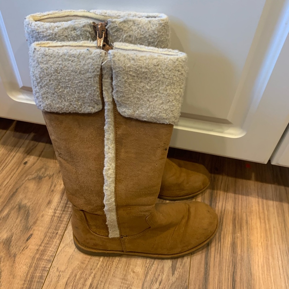 Girls boots